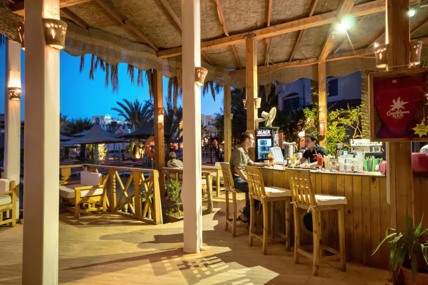 Bella Vista Hotel & Resort 4*-7