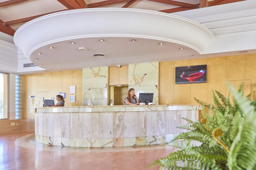 Zafiro Can Picafort 4*-6