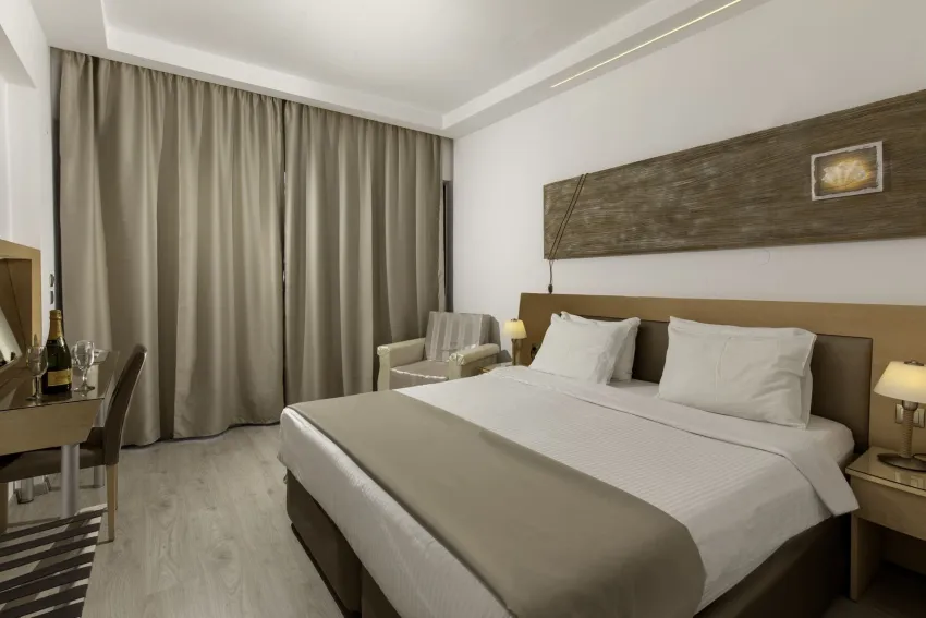 Kolymbia Bay Art - Adults Only 4*-8