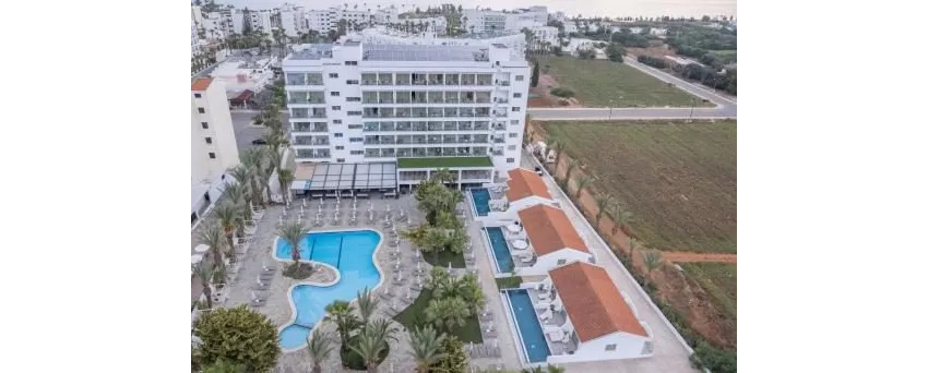 Bohemian Gardens 4*-1