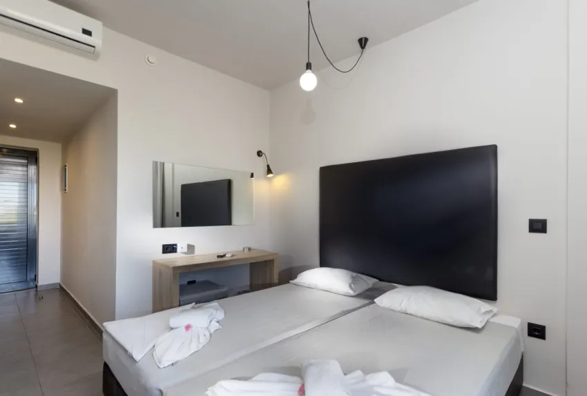 Evita Resort 4*-5