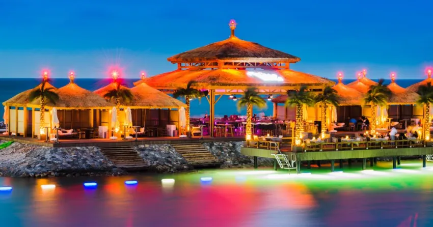 CRATOS PREMIUM HOTEL & CASINO & SPA  5*-39