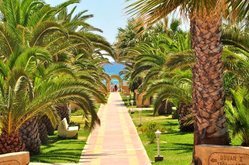 Club Novostar Dar Khayam 3*-7