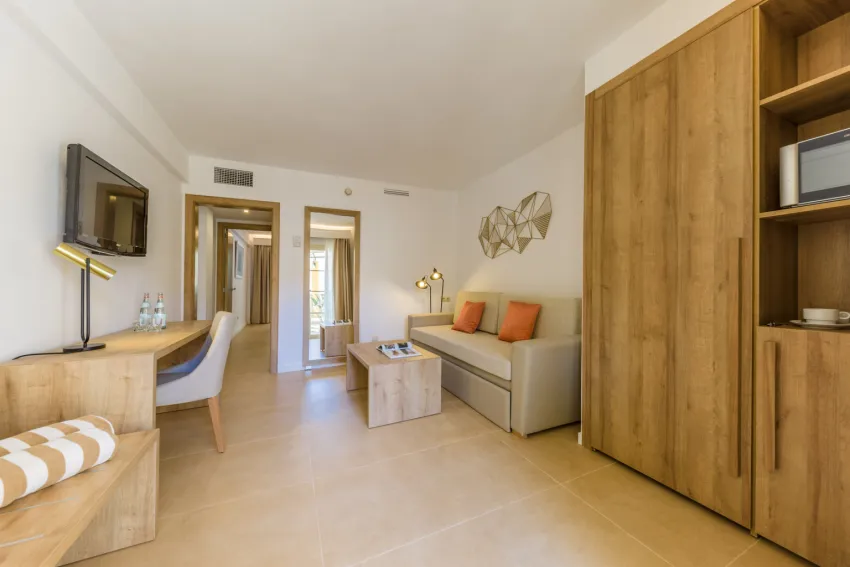 Zafiro Cala Mesquida 4*-250