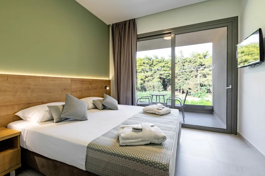 White Olive Elite Laganas 5*-21