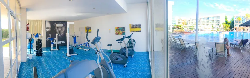 Zafiro Alzinar Mar 4*-38