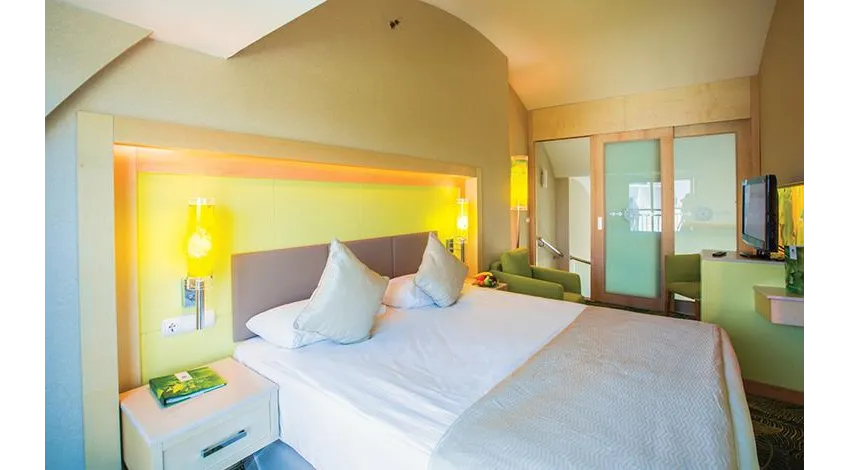 PALOMA SENCIA ( EX CORNELIA DELUXE RESORT)  5*-3