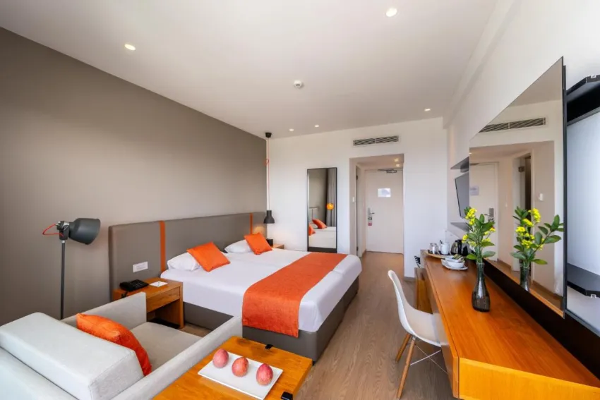 Crystal Springs Beach Hotel 4*-5