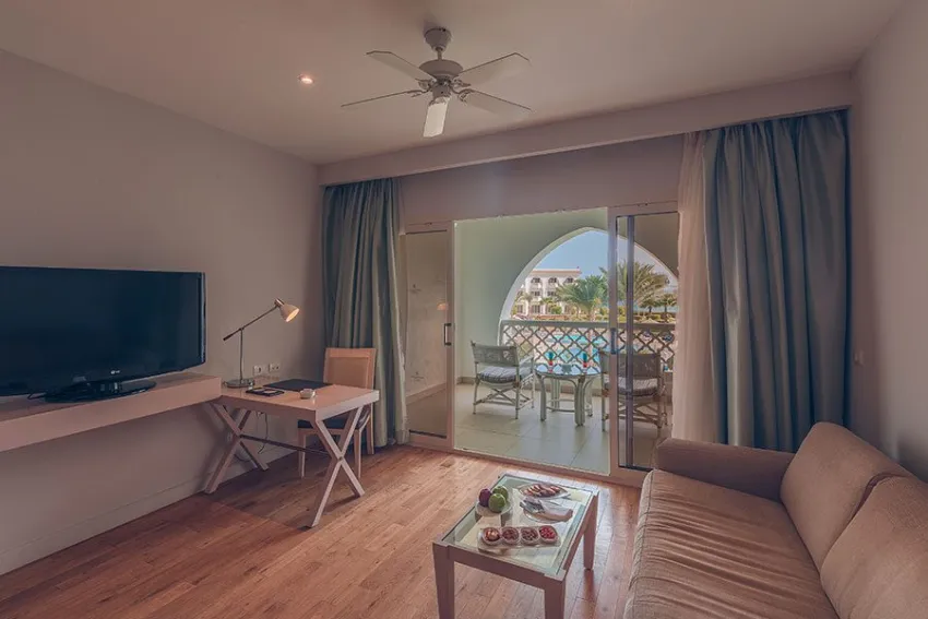 OLD PALACE SALH HASHEESH  5*-17