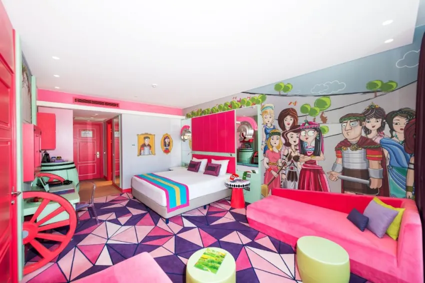 THE LAND OF LEGENDS KINGDOM HOTEL  5*-30