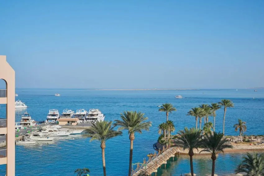 MARRIOTT BEACH RESORT HURGHADA   5*-10