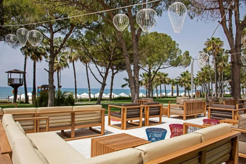ACANTHUS & CENNET BARUT COLLECTION  5*-13