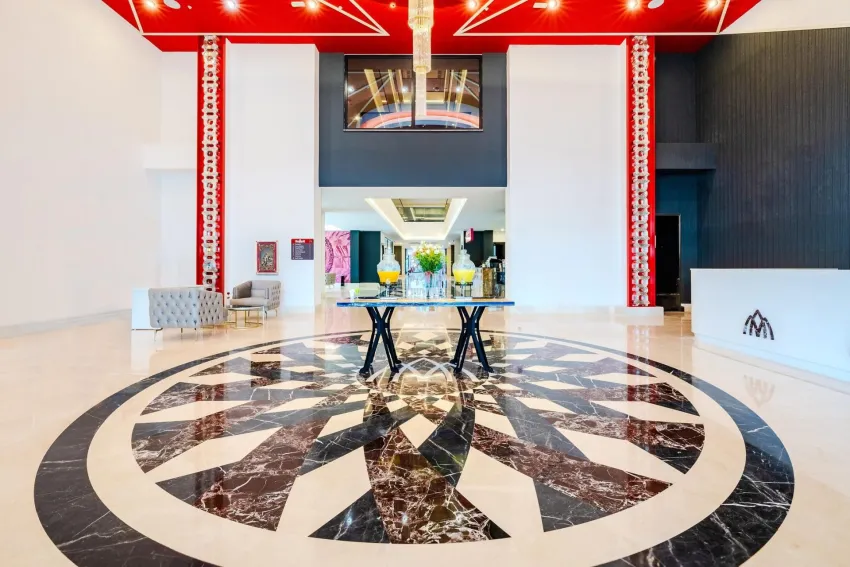 Granada Luxury Red (Adults Only 16+) 5*-6