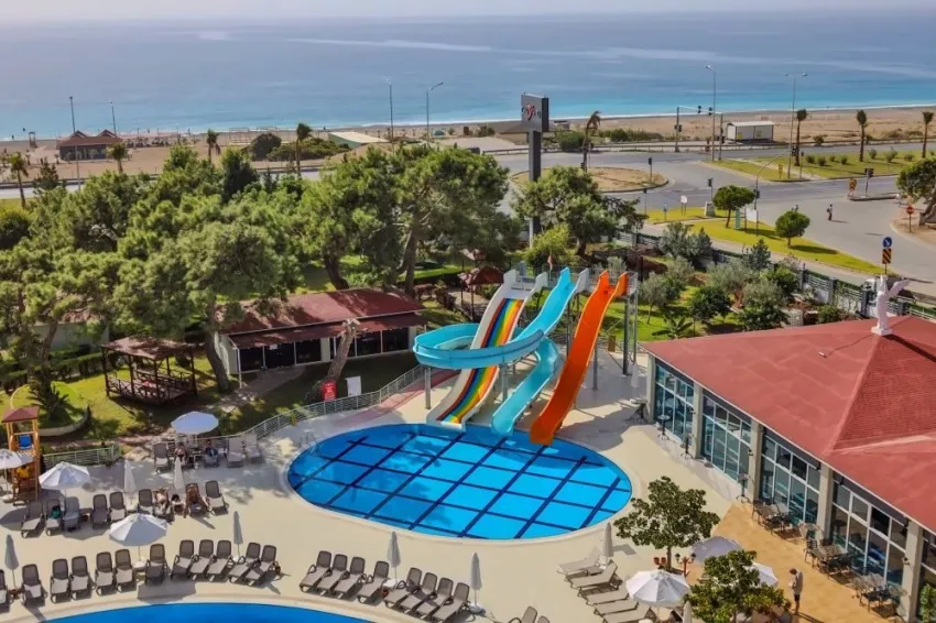 CASA FORA BEACH RESORT  5*-21