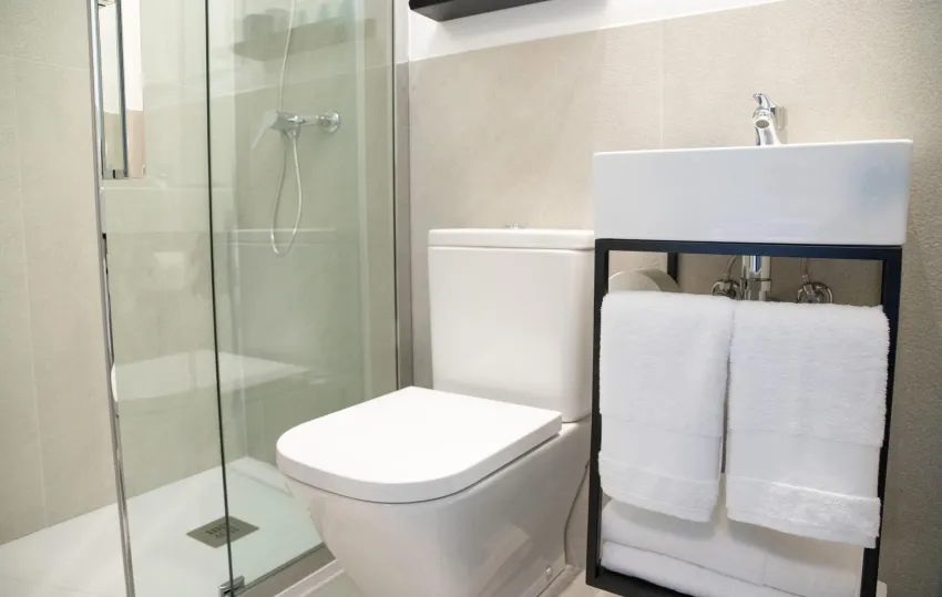 4U Miranda - Only Adults 3*-30