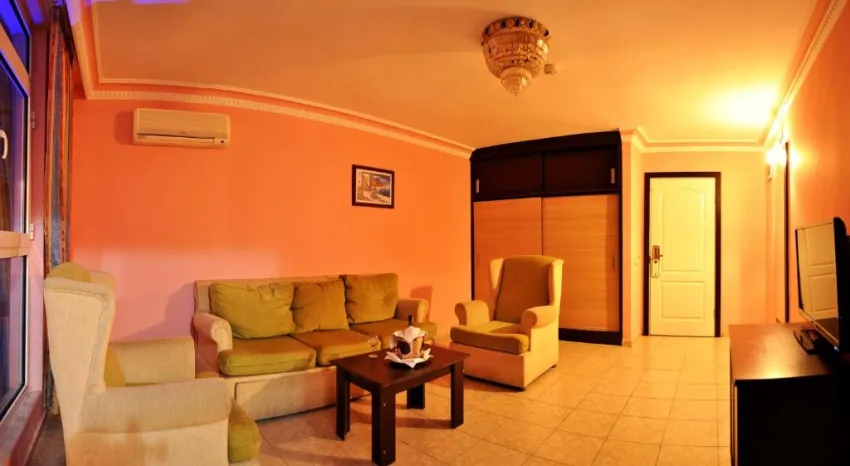 FIRST CLASS HOTEL  5*-27