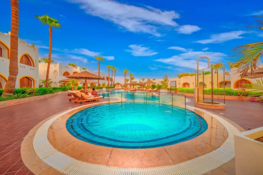 DOMINA CORAL BAY KINGS LAKES  5*-24