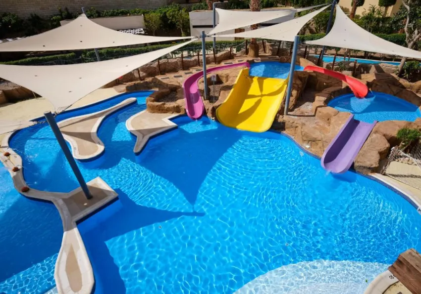 CORAL SEA AQUA CLUB  4*-77
