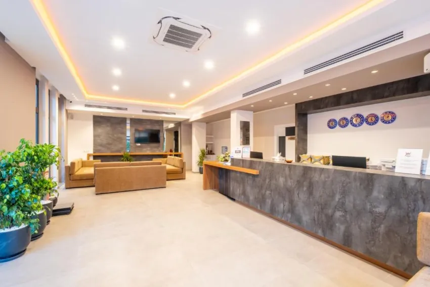 VIKING BEACH HOTEL  3*-8