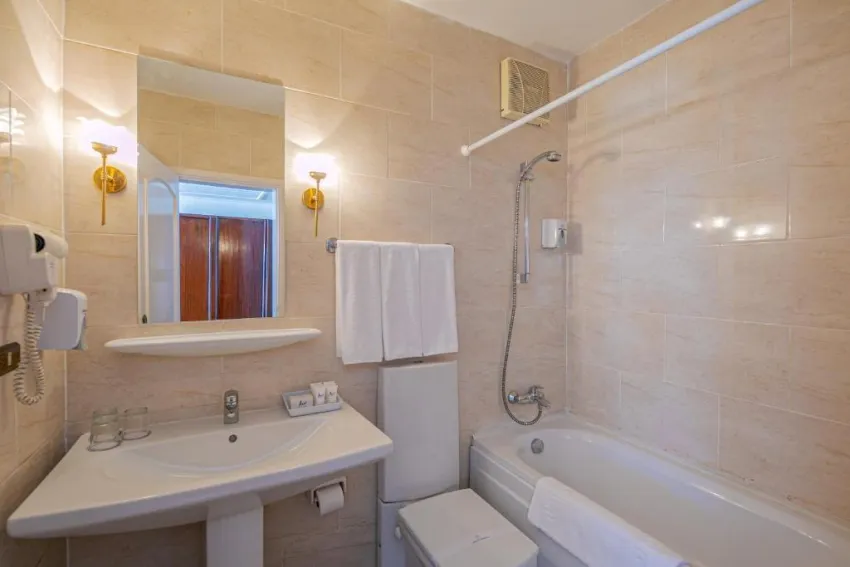 MARLIN INN AZUR RESORT  4*-18