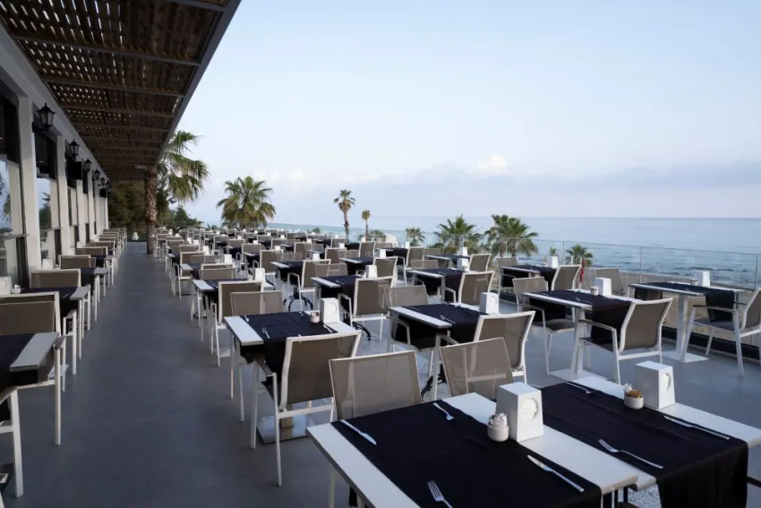 FLORA GARDEN BEACH (ADULTS ONLY 16+)  5*-34