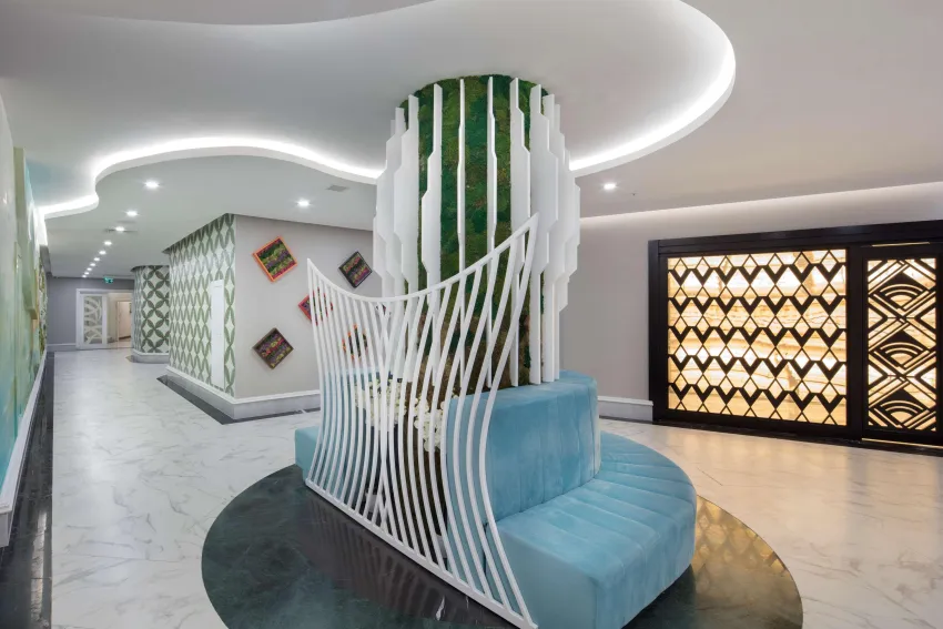 Granada Luxury Beach 5*-150