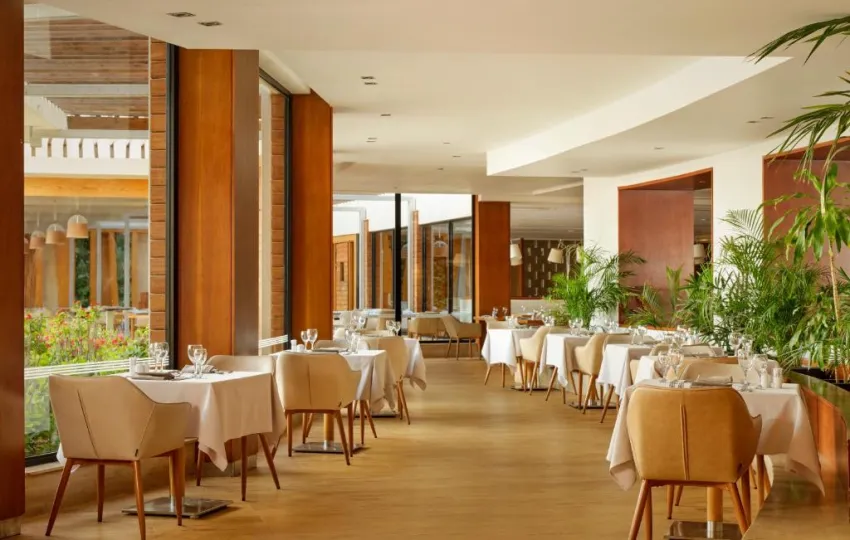 CORAL SEA SENSATORI RESORT  5*-81