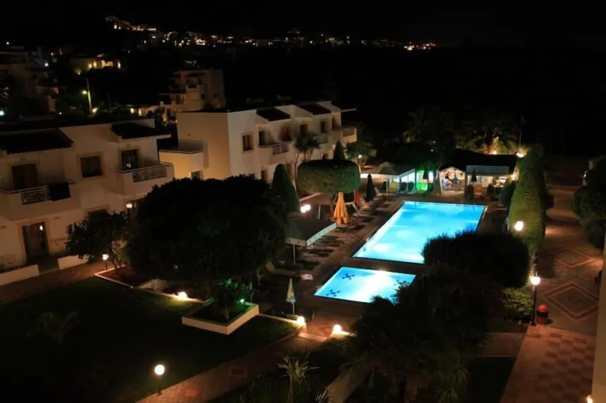 Nikolas Villas Chersonissos 2*-21