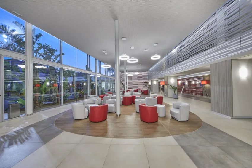 BG Tonga and Suites Tower Design Hotel 4*-3