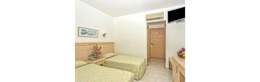 Sinatra Hotel 4*-19