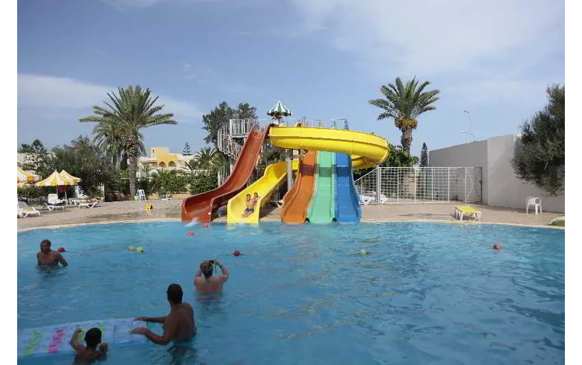 RIVIERA HOTEL 4*-21