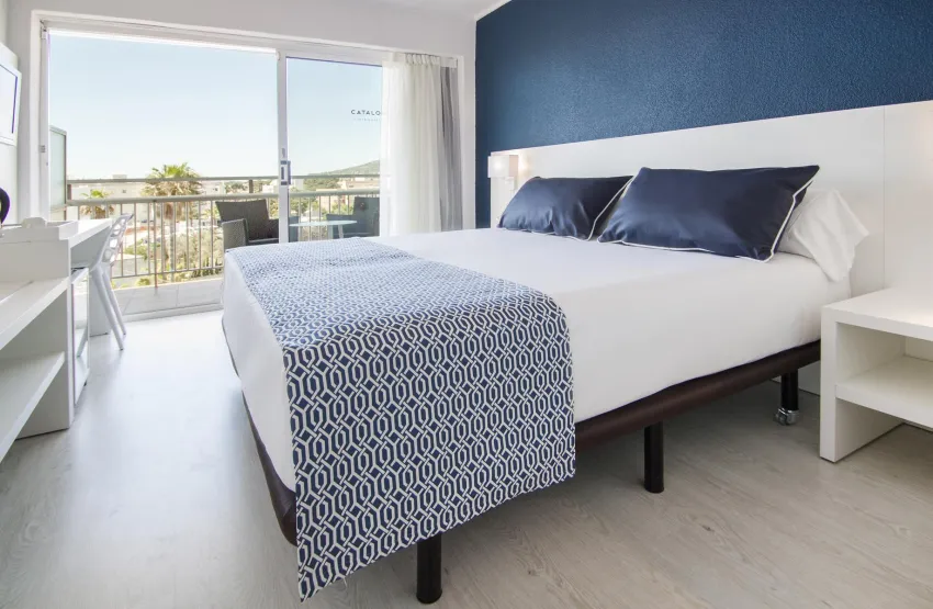 Catalonia del Mar 4*-55