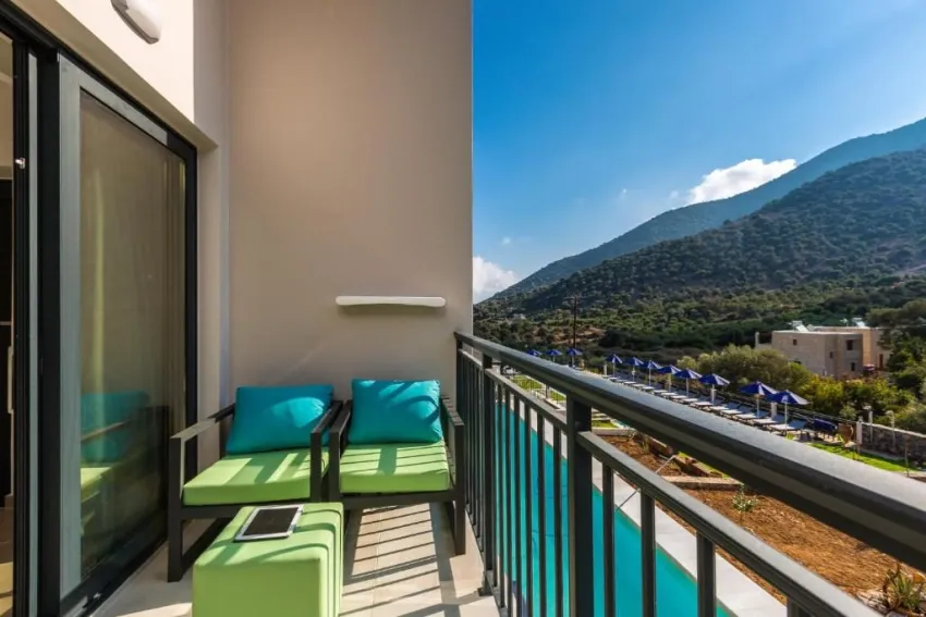 T Hotel Premium Suites 4*-19