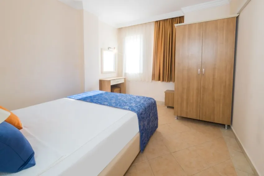 CATS GARDEN HOTEL  3*-6