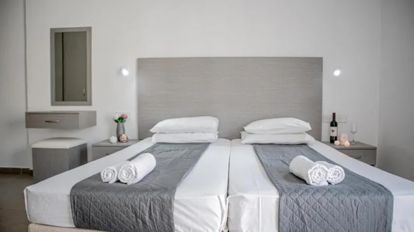 Windmills Hotel Apts 3*-8