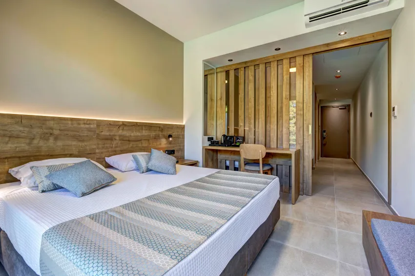 White Olive Elite Laganas 5*-12