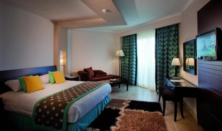 AMWAJ BEACH CLUB ABU SOMA  4*-2