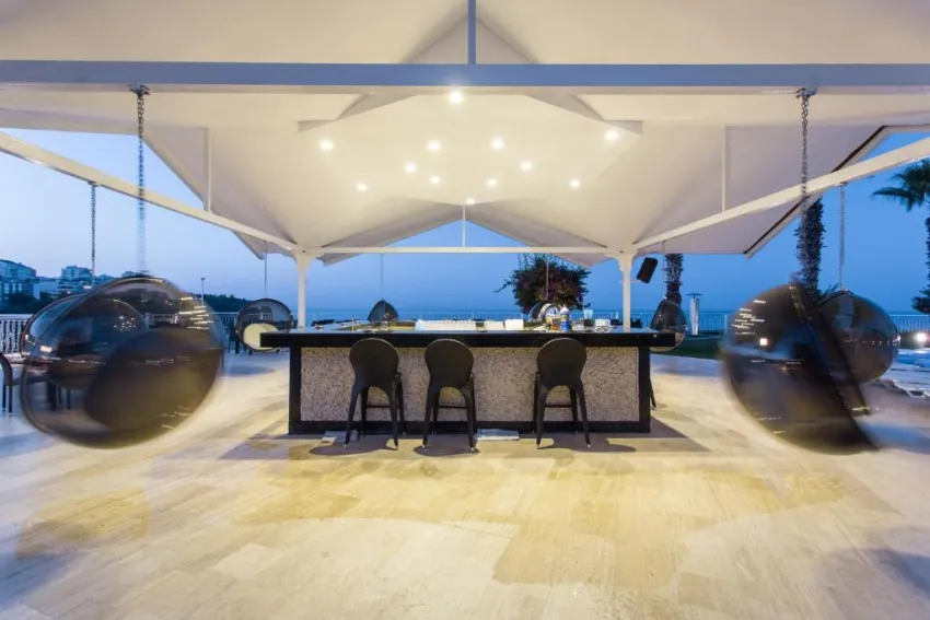 CLUB FALCON HOTEL  4*-4