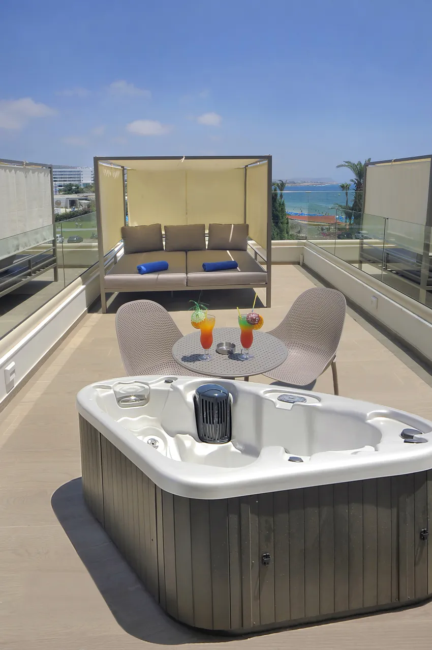 Nelia Beach Hotel 4*-11