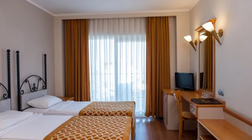 Pine House Hotel 4*-4