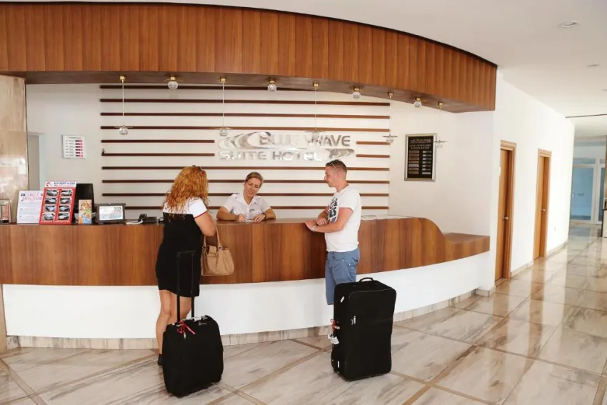 BLUE WAVE SUITE HOTEL  4*-6