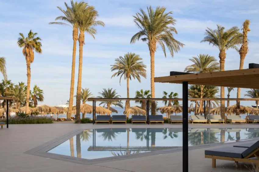 SERRY BEACH RESORT  5*-74