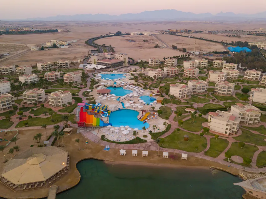 Pharaoh Azur Resort 4*-4