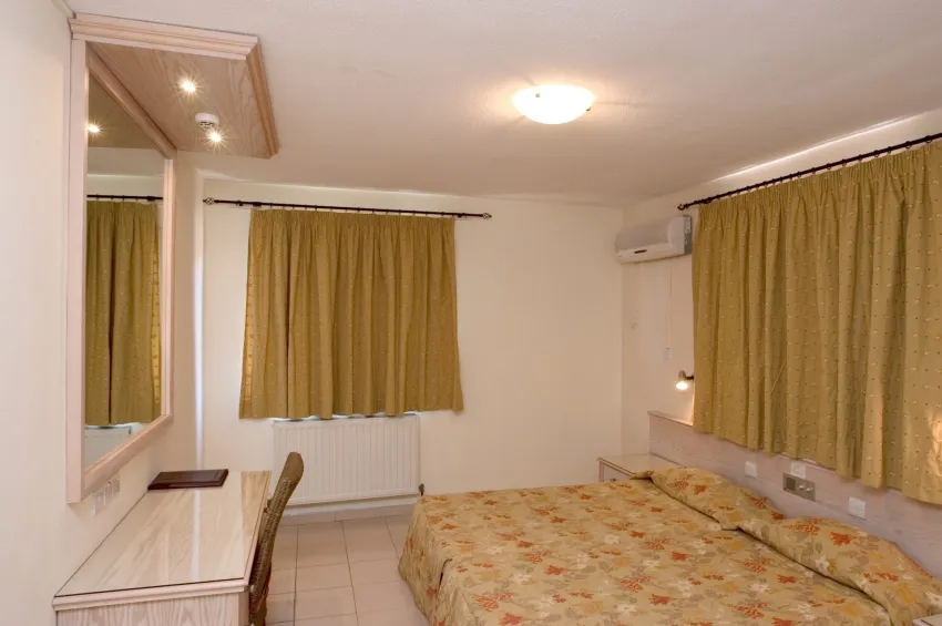 Senator Hotel Apartments 3*-24