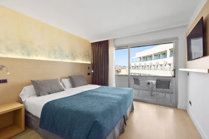 Fontanellas Playa Aparthotel 4*-11