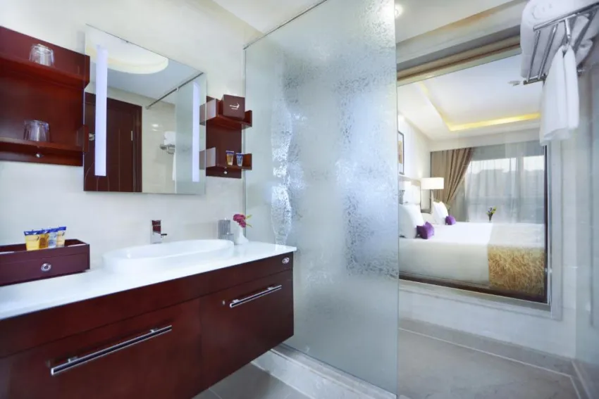 PICKALBATROS WHITE BEACH RESORT  5*-18