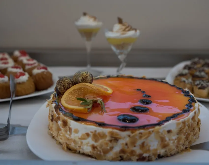 Golden Coast Suites 4*-8