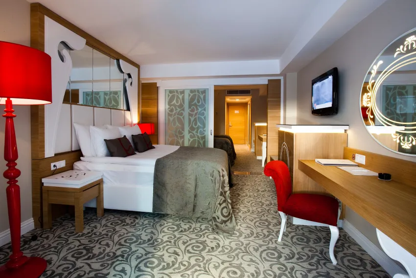 Q PREMIUM RESORT HOTEL  5*-5