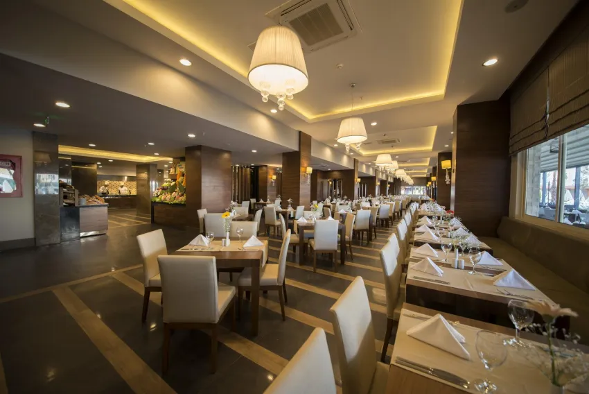 Ramada Plaza By Wyndham Antalya 5*-6