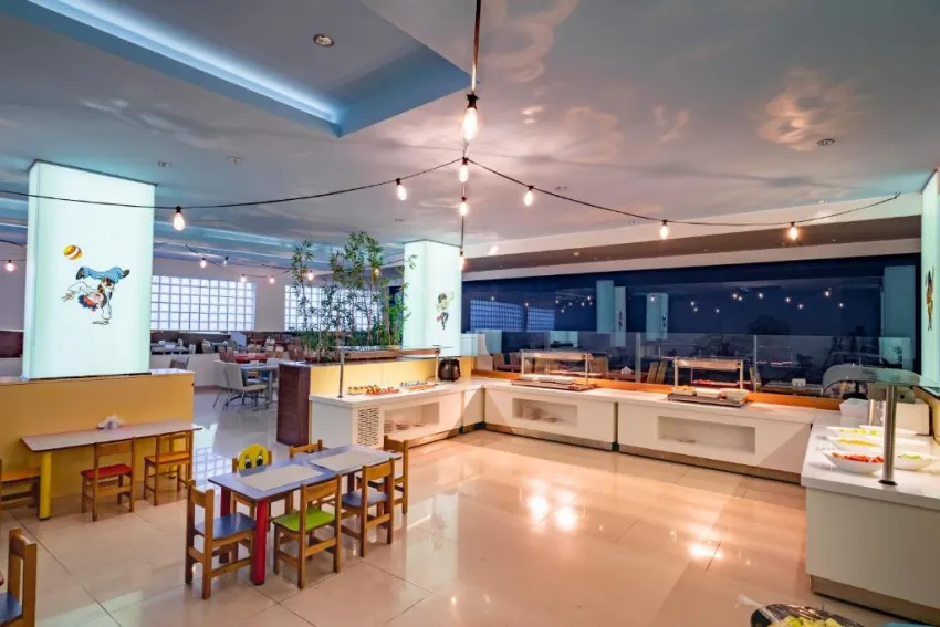 A GOOD LIFE UTOPIA FAMILY RESORT  4*-12